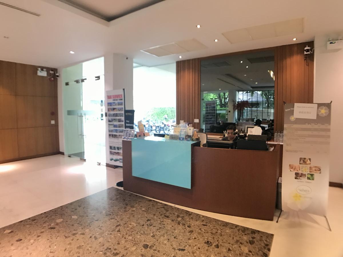 Patio Luxury Suites Bangkok Exterior photo