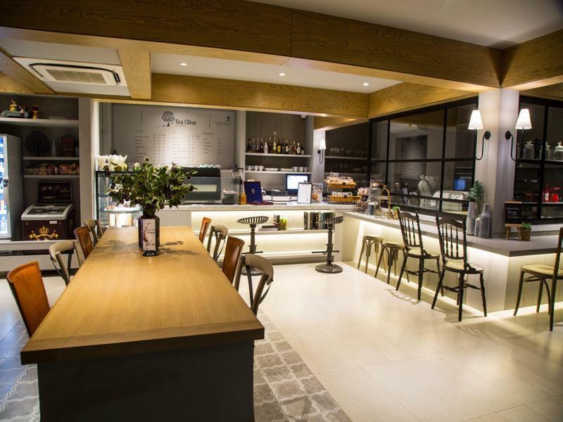 Patio Luxury Suites Bangkok Exterior photo