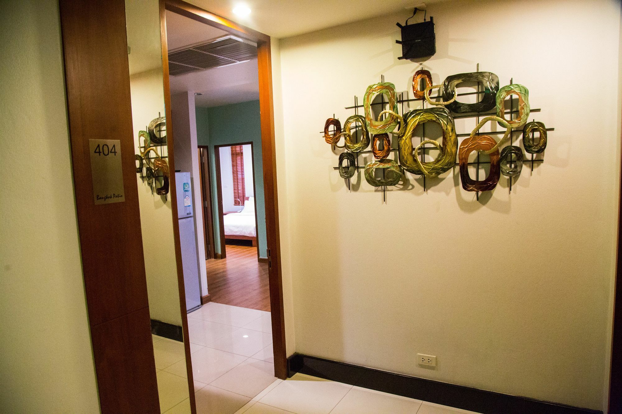 Patio Luxury Suites Bangkok Exterior photo